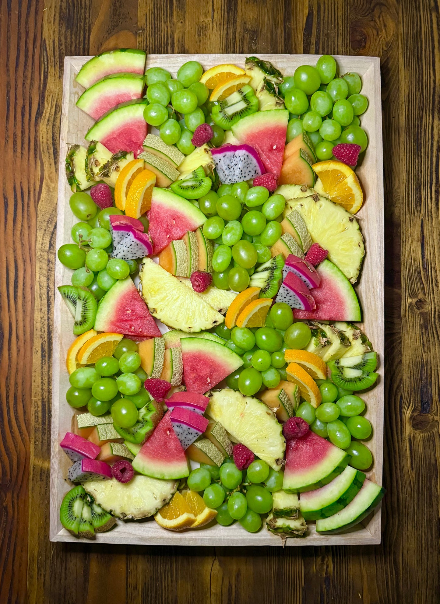 Extra Large Fruit Platter (Serves 20-25)