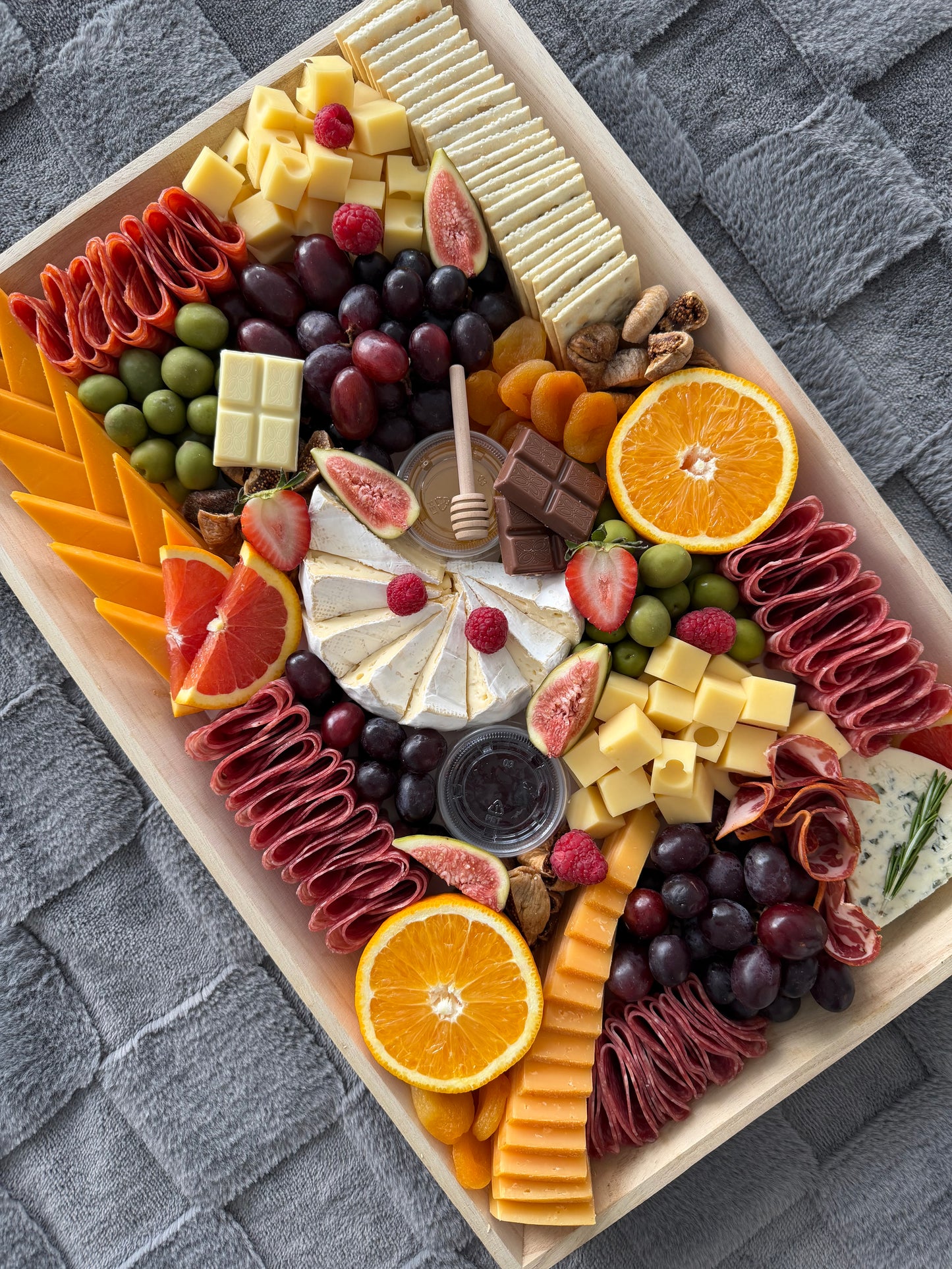 Large Tasty Medley Board (Serves 10-15)