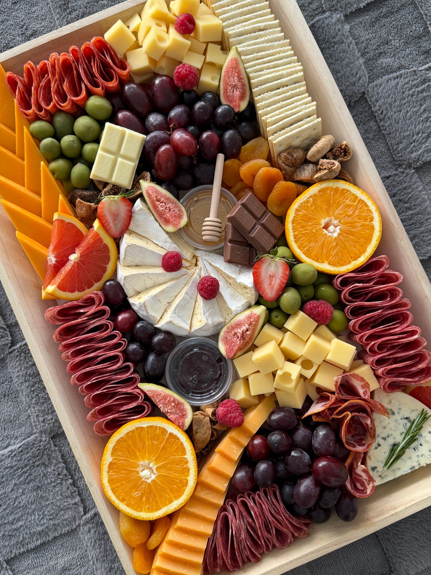 Extra Large Tasty Medley Board (Serves 15-20)