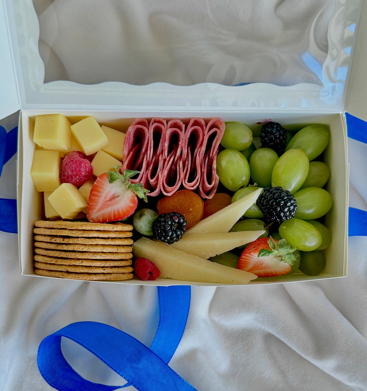 The Petite Harmony Box (serves 1)