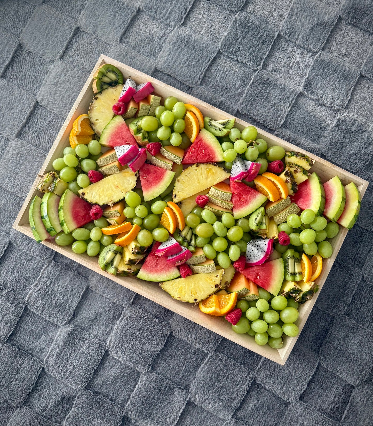 Extra Large Fruit Platter (Serves 20-25)