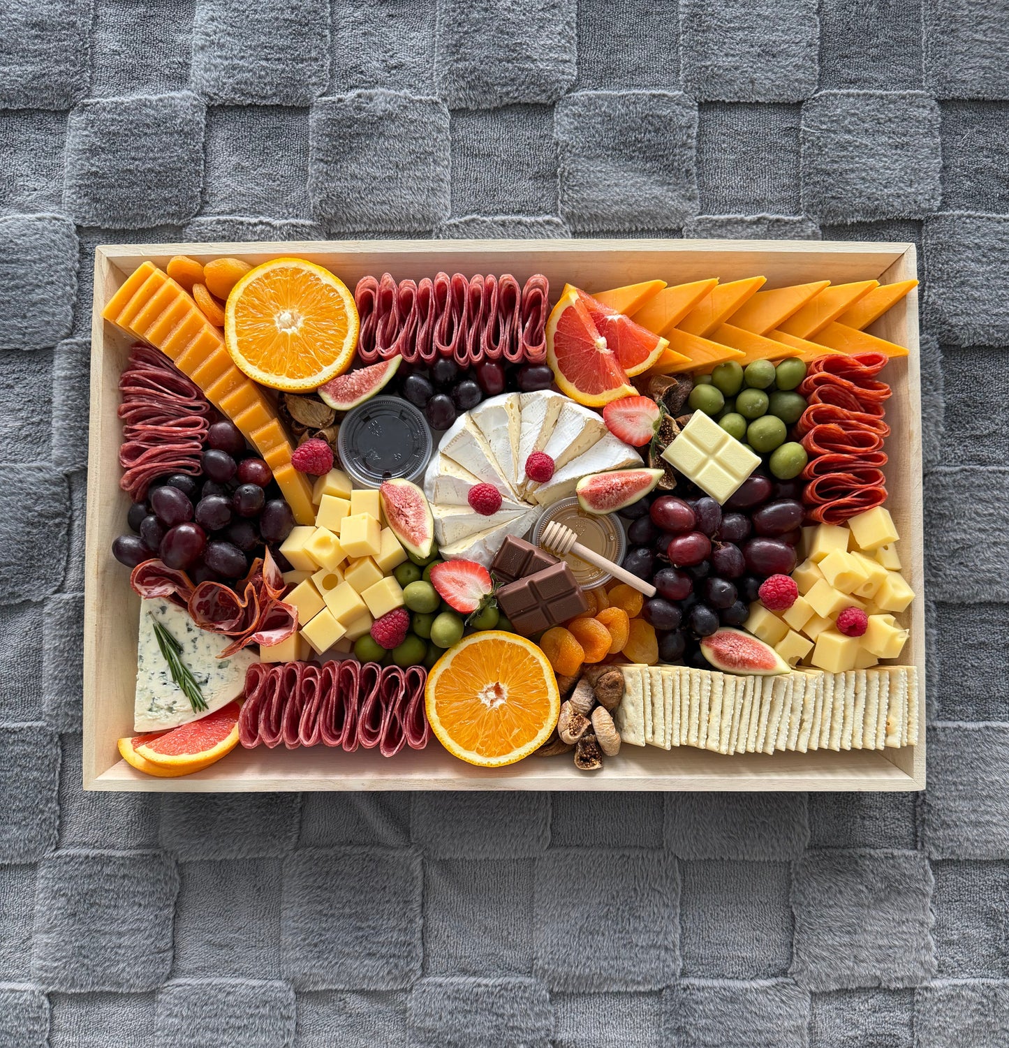 Large Tasty Medley Board (Serves 10-15)