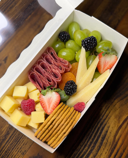 The Petite Harmony Box (serves 1)